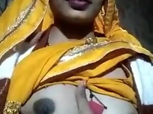 Desi bhabhi ke dudh