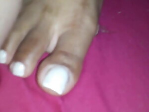 Hidden cam Handjob and feet write french nail