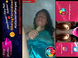 Video Viral Cuarentena DeisyYeraldine Part 2 d. disfruta sexo con juguete mientras graba para las redes sociales, vagina rica de esta perra venezolana que vive en Colombia y le gusta mucho las vergas grandes WhatsApp Twitter Facebook t. Instagram