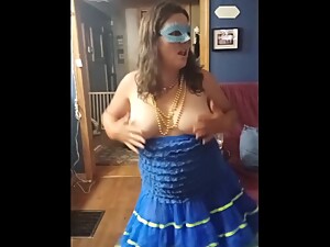 Wet Wife pussy strips to dance BUT THEN...