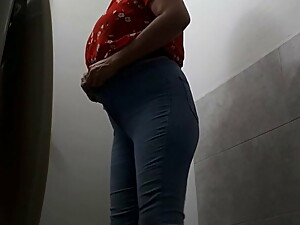 SEXY MOM WITH BIG ASS