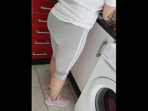 Step mom in leggings stuck into sink get fucked by horny step son
