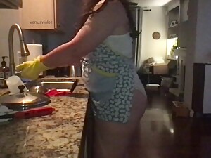 Milf POV: Thicc Step Mom Relentlessly Teases by Showing Off Her Fat Ass