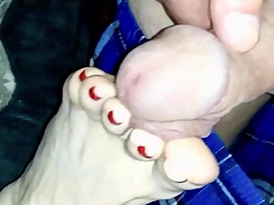 FUCKING WIFES RED TOES